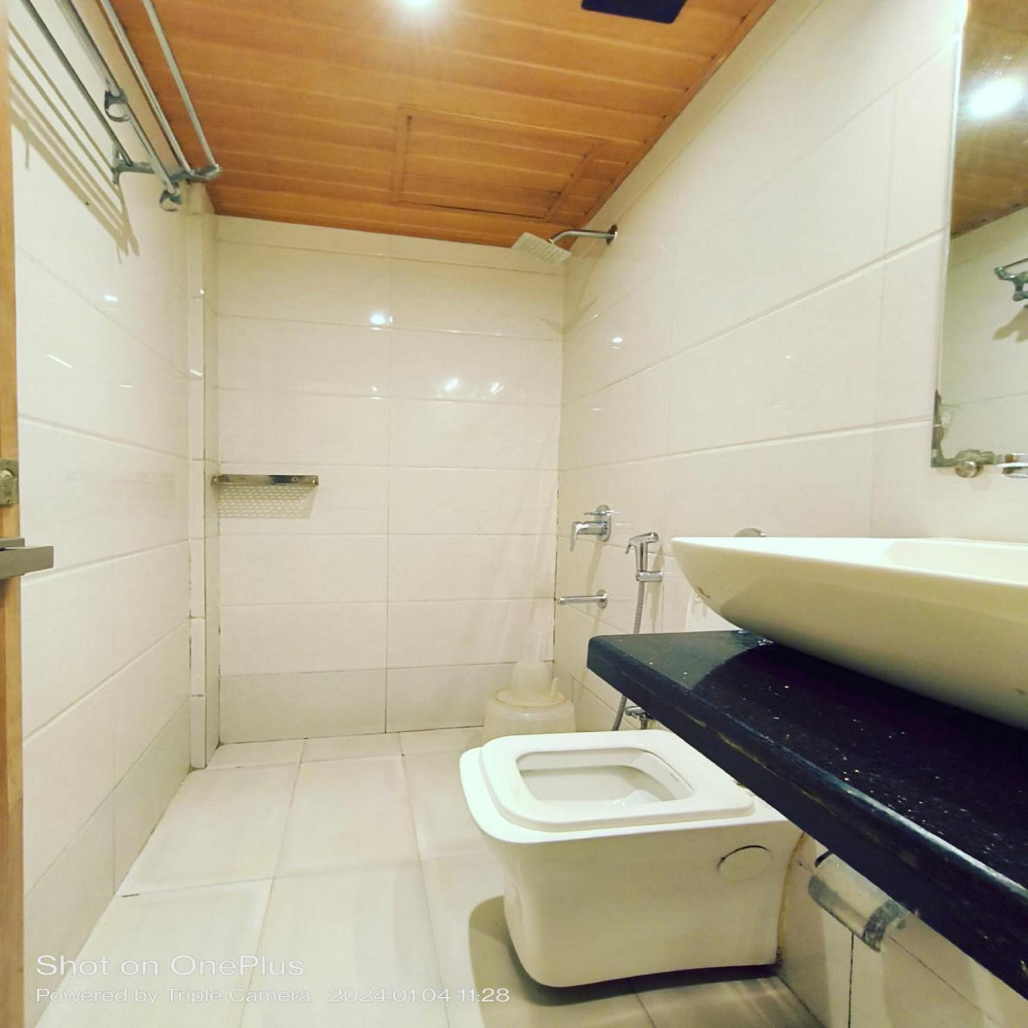 Gateway Inn Мумбаї Екстер'єр фото
